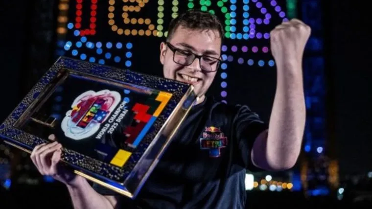 Red Bull Tetris World Finali’nde Tarihi Zafer: Şampiyon Türkiye’den